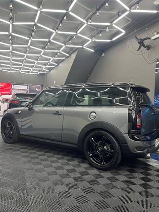 MINI COOPER 1.6 S CLUBMAN 16V TURBO GASOLINA 3P AUTOMÁTICO MINI COOPER 1.6 S CLUBMAN 16V TURBO GASOLINA 3P AUTOMÁTICO